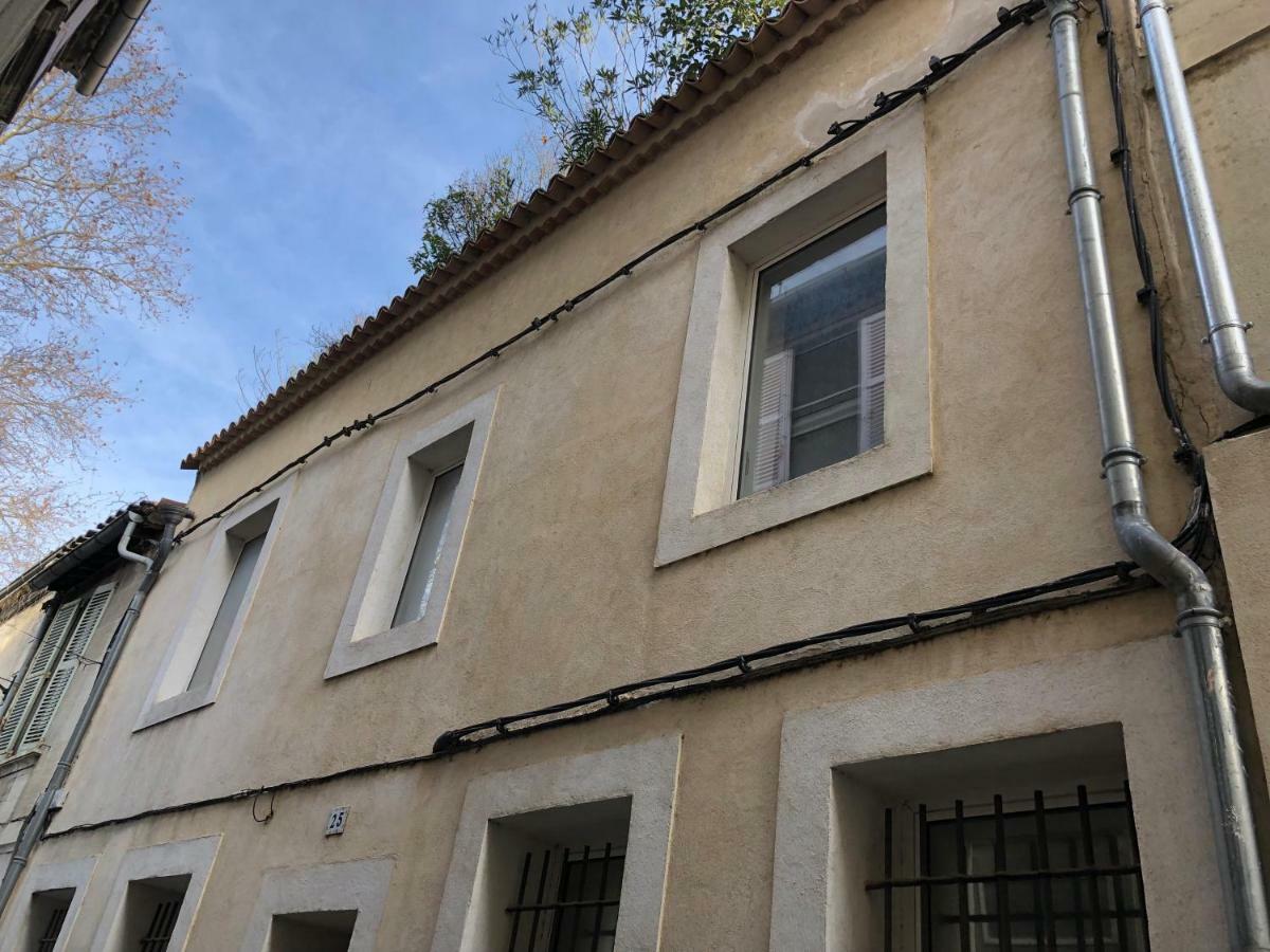 Ferienwohnung A L'Ombre Du Palais Avignon Exterior foto