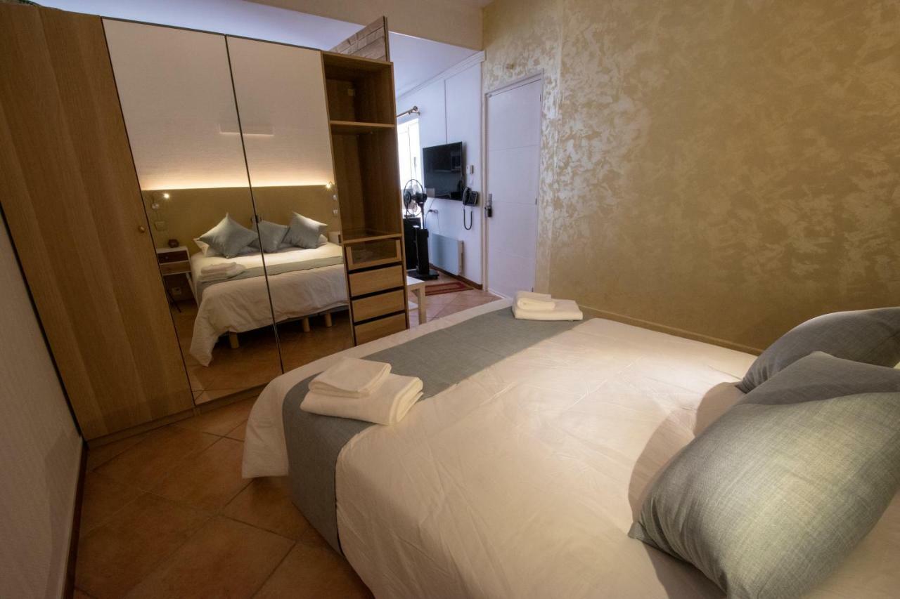 Ferienwohnung A L'Ombre Du Palais Avignon Exterior foto